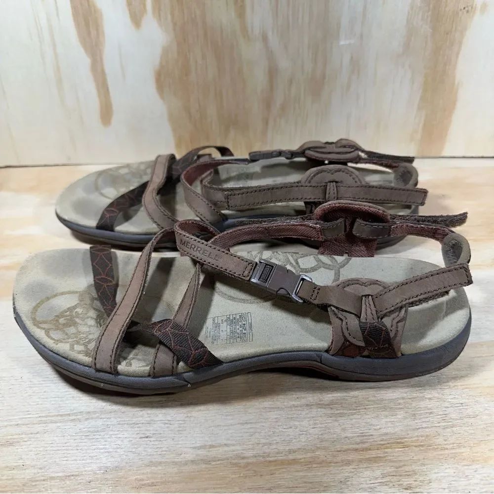 Merrell Tan and Brown Sandals Women’s Size 8